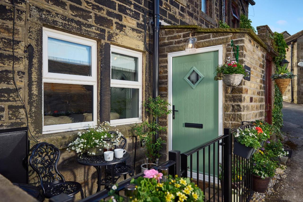 Chimney Cottage ホルムファース エクステリア 写真